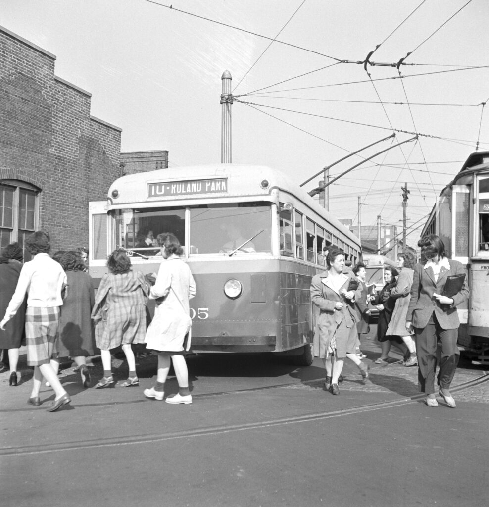 1943 Baltimore trackless trolley