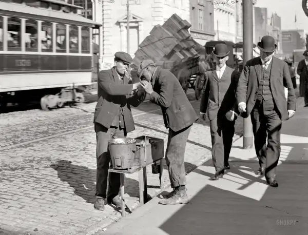 Baltimore, Maryland, circa 1905. "A chestnut vendor." 8x10 inch dry plate glass negative, Detroit Publishing Company.