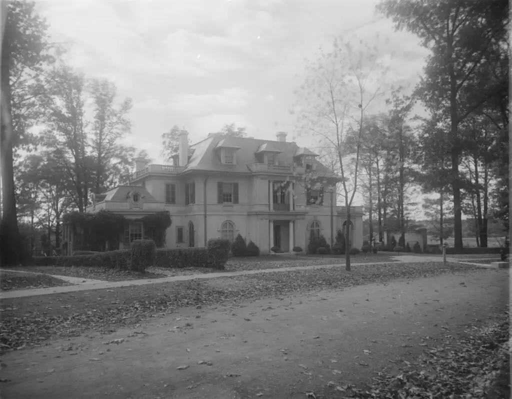 street in front of Roland Park house
